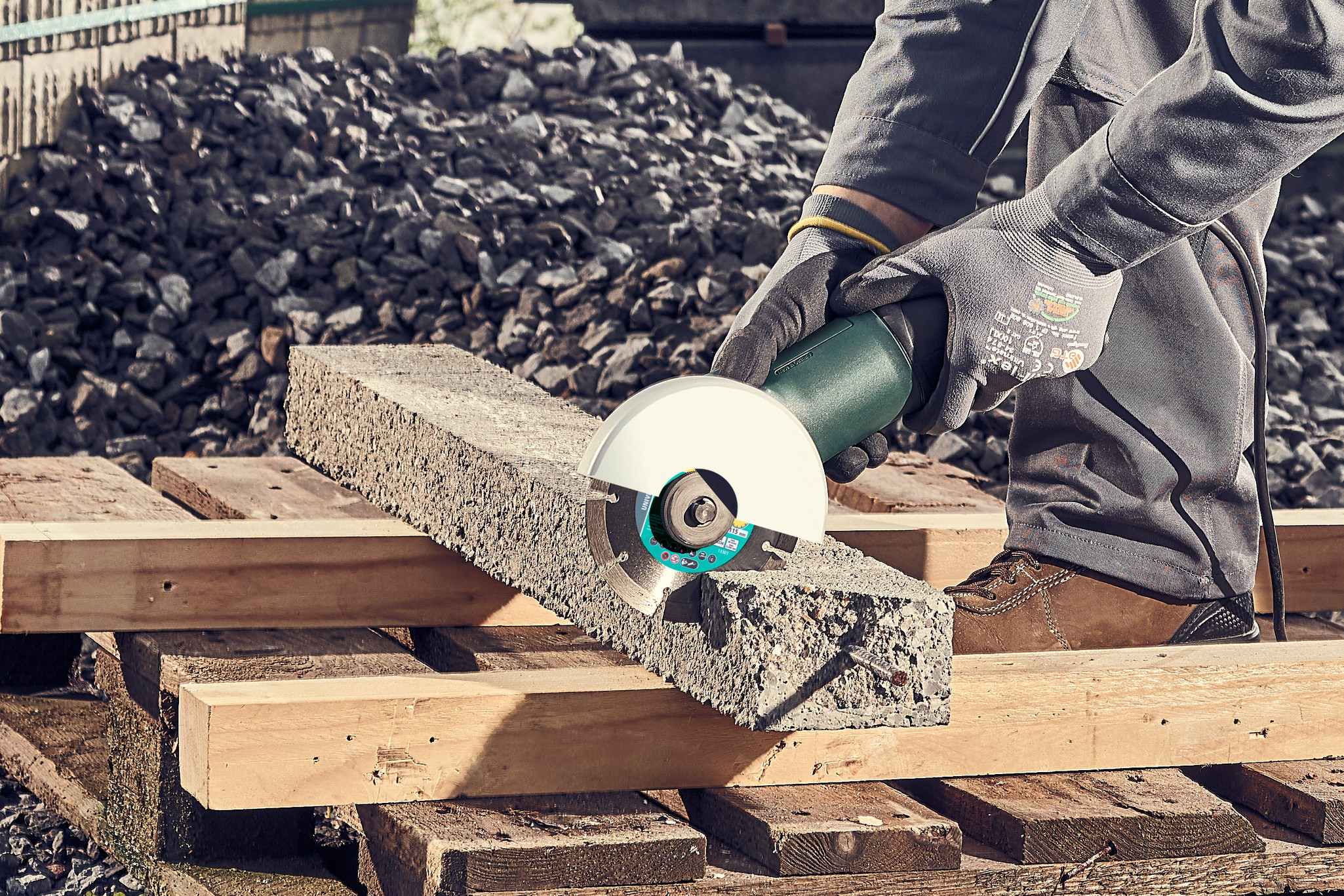 SOLID UNIVERSAL Diamond Cutting Disc, Ø 115 mm - Application image 02