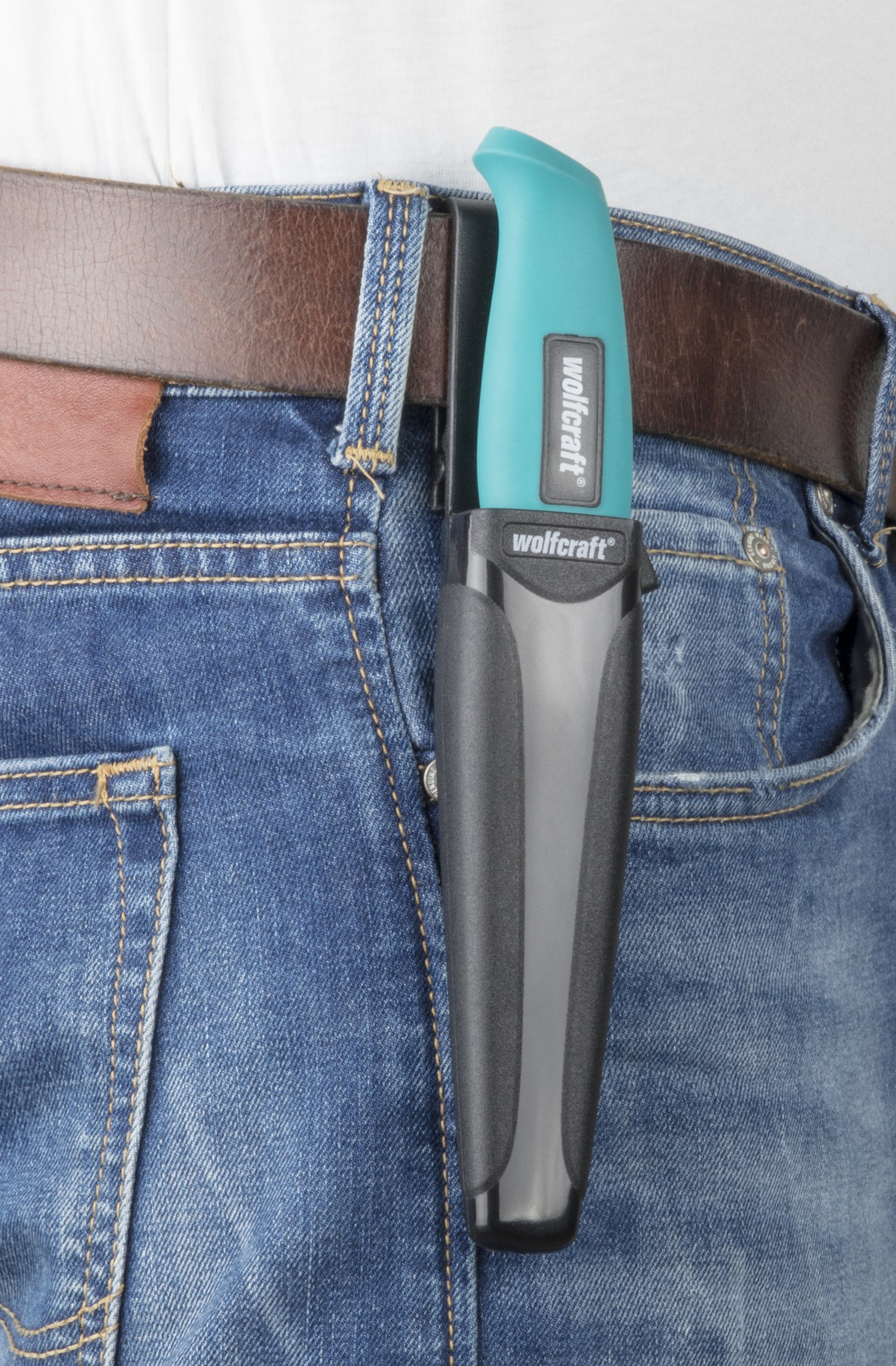 Outdoor Knife with Serrated Blade and Sheath - Image 4