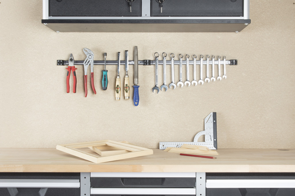 Magnetic Tool Ledge