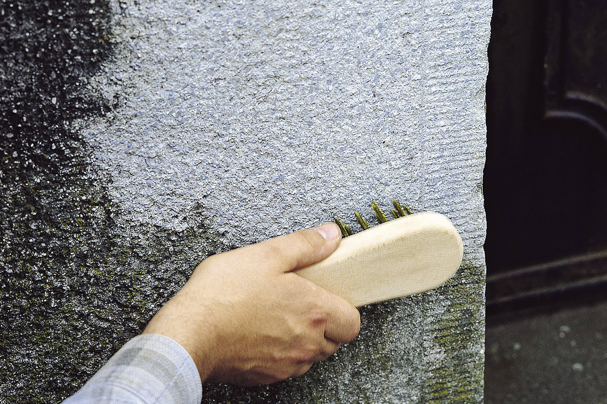 Brass Wire Violin Brush - Image 3