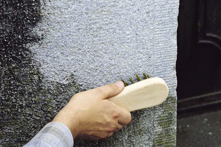 Brass Wire Violin Brush - Image 3