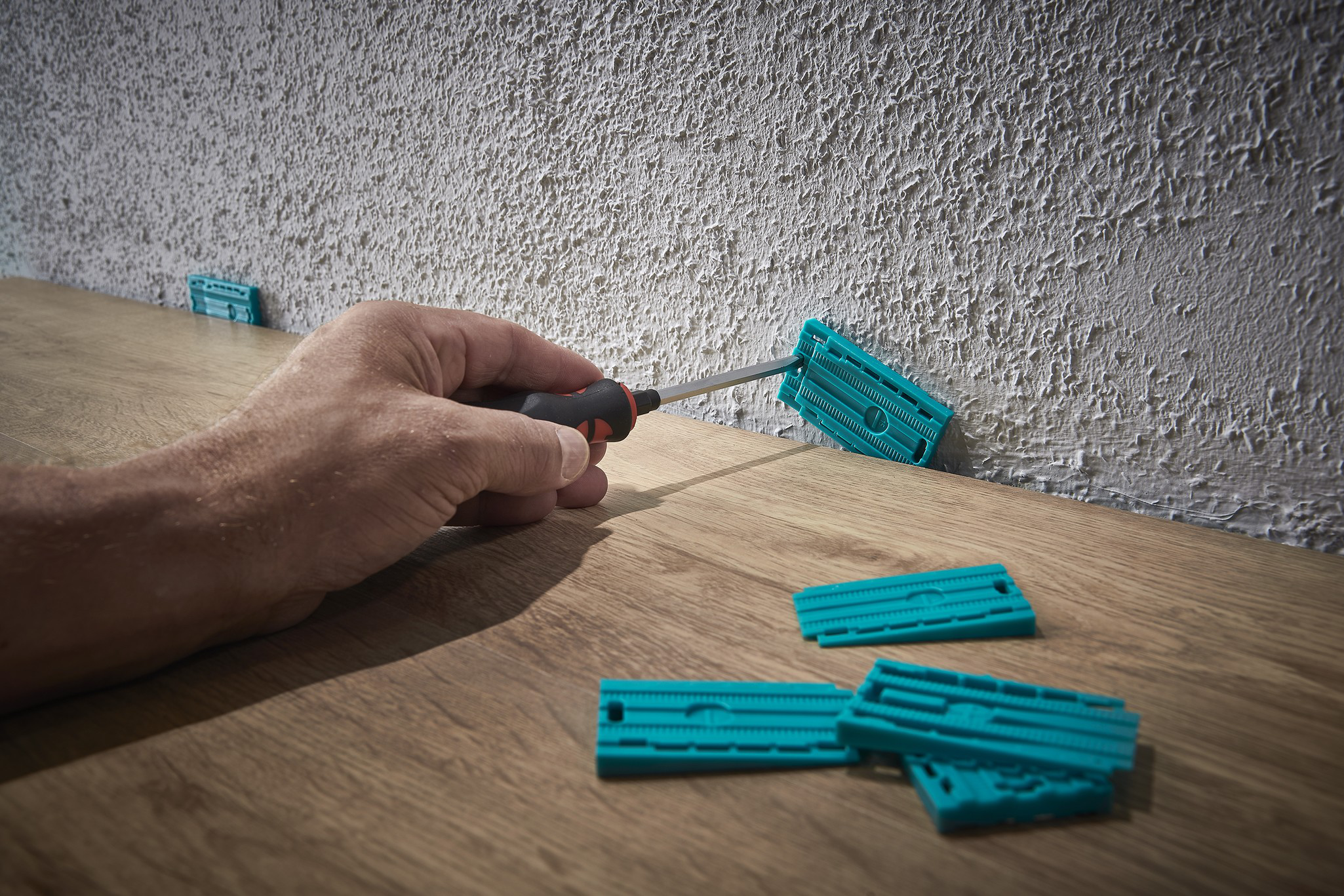 “Laying Laminate and Design Flooring” Success Kit - Image 6