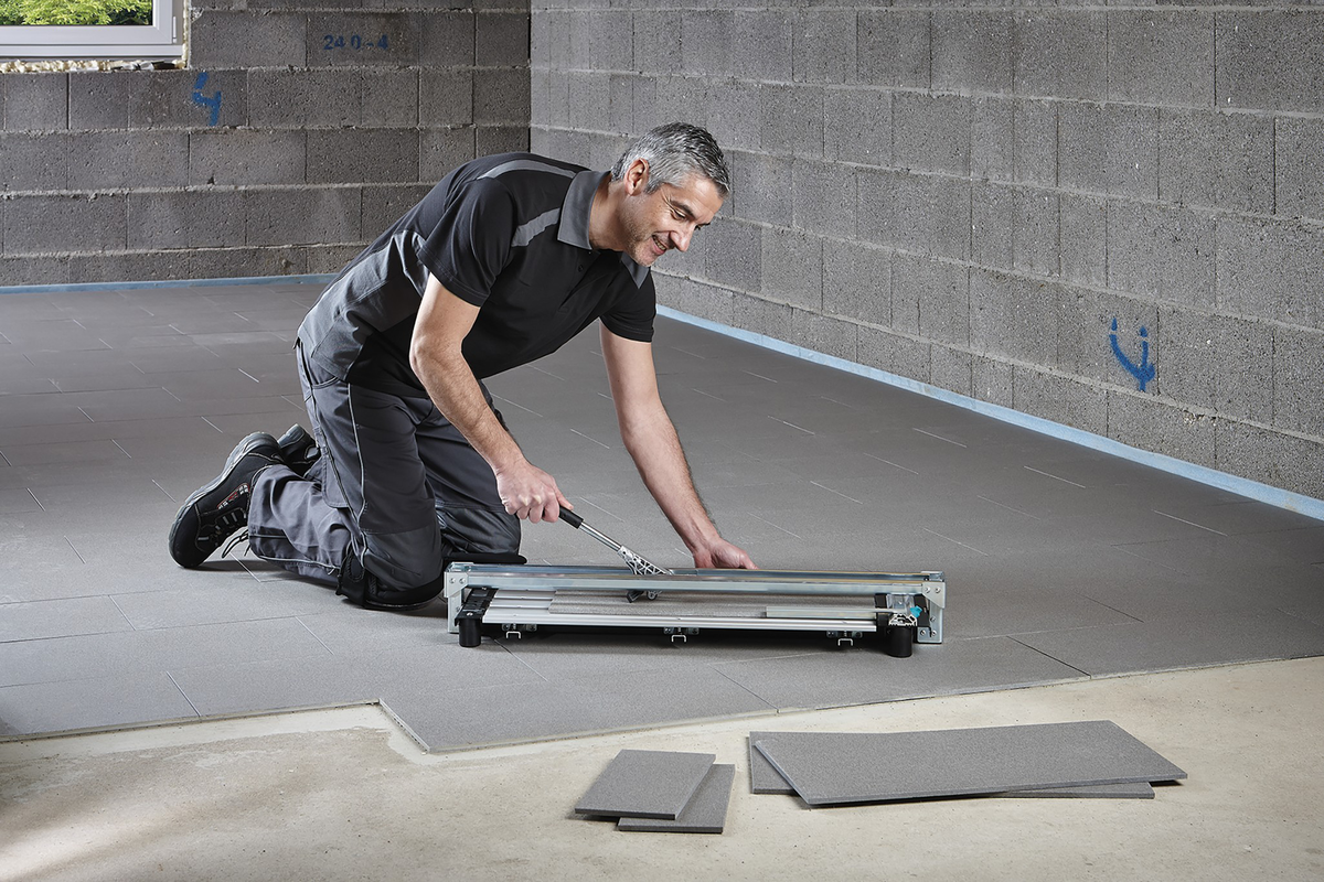 TC 710 PM Tile Cutter, metal design