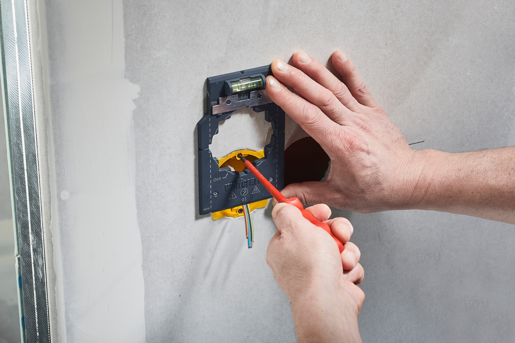 “Installing Hollow Wall Boxes” Project Set, Ø 68 mm