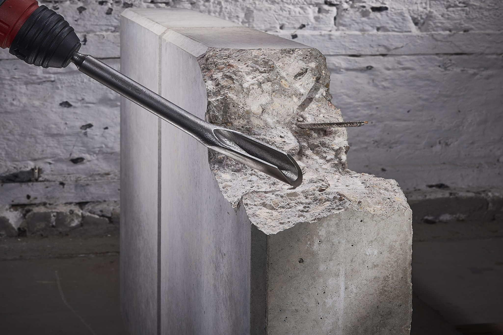 Cutting Chisel With SDS Plus Shank - Image 2