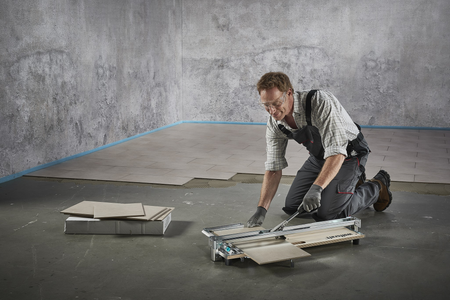 TC 710 PW Tile Cutter, base plate made of multiplex
