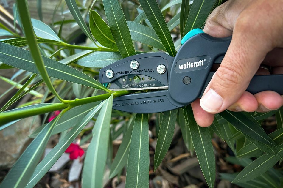 megaCut PRO All-Purpose Cutter
