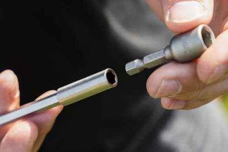 T-Hand Screwdriver With Bit Socket - Image 7