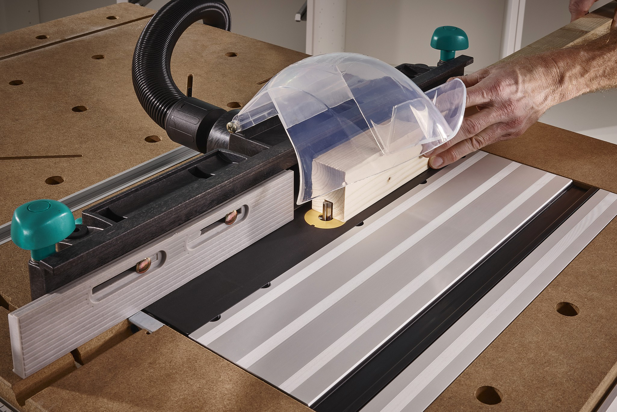 MASTER cut 2500 Saw Table and Work Station