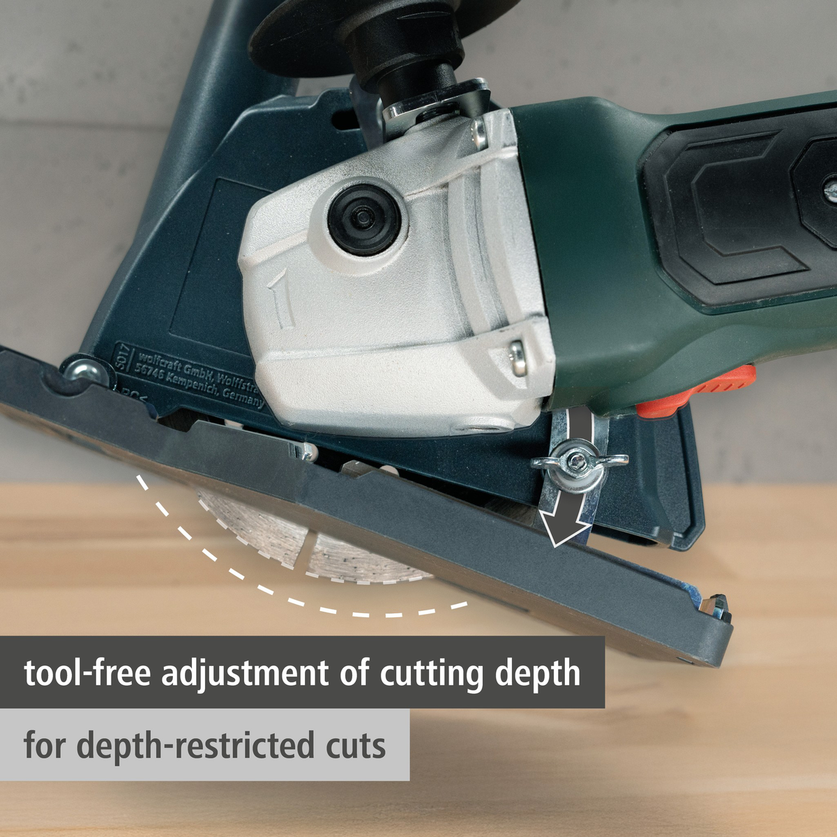 Extraction Hood With Guide Block for Angle Grinder (en)
