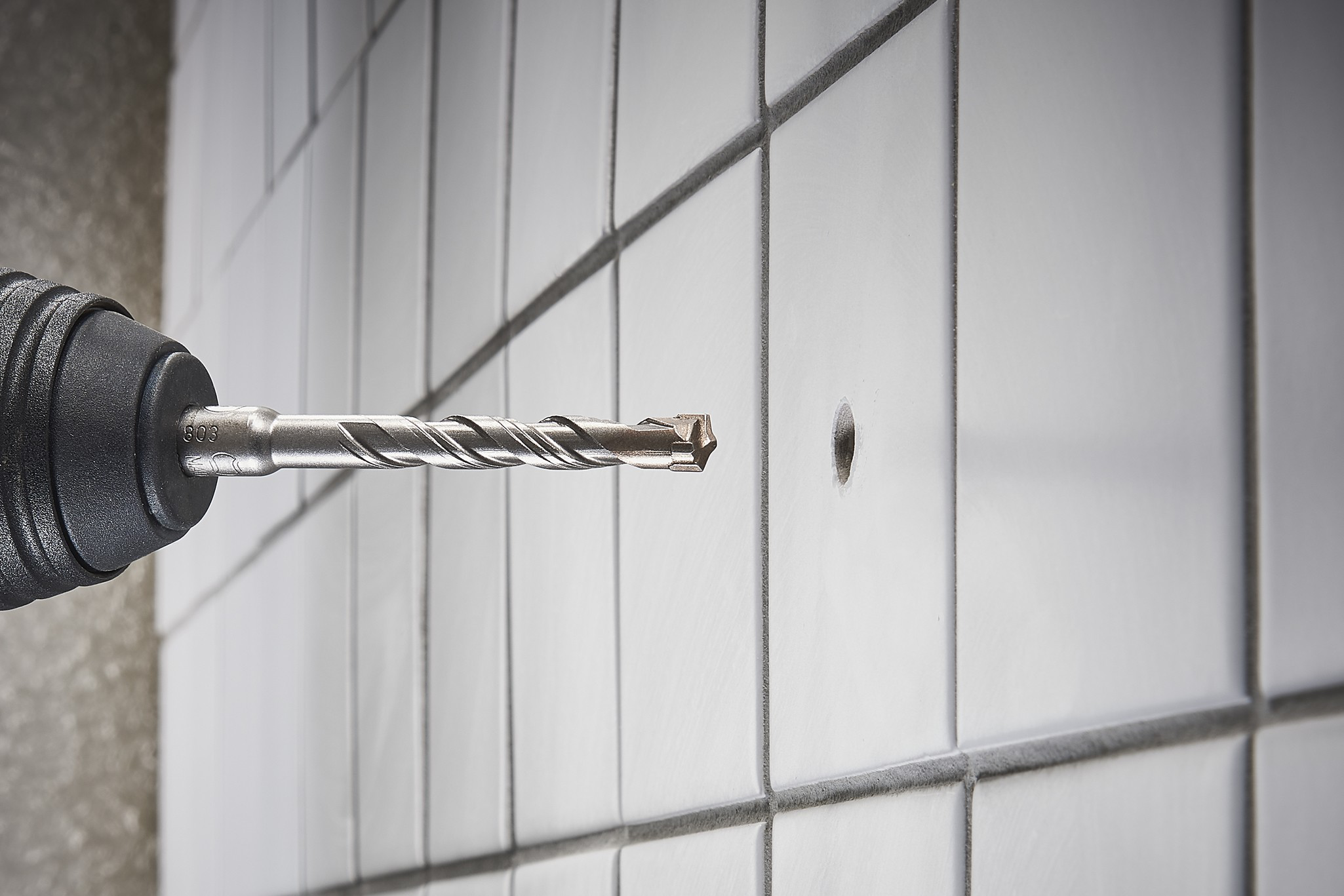 “Professional 4-cut” Concrete Drill Bit, Tungsten Carbide Tipped, SDS-plus - Image 2