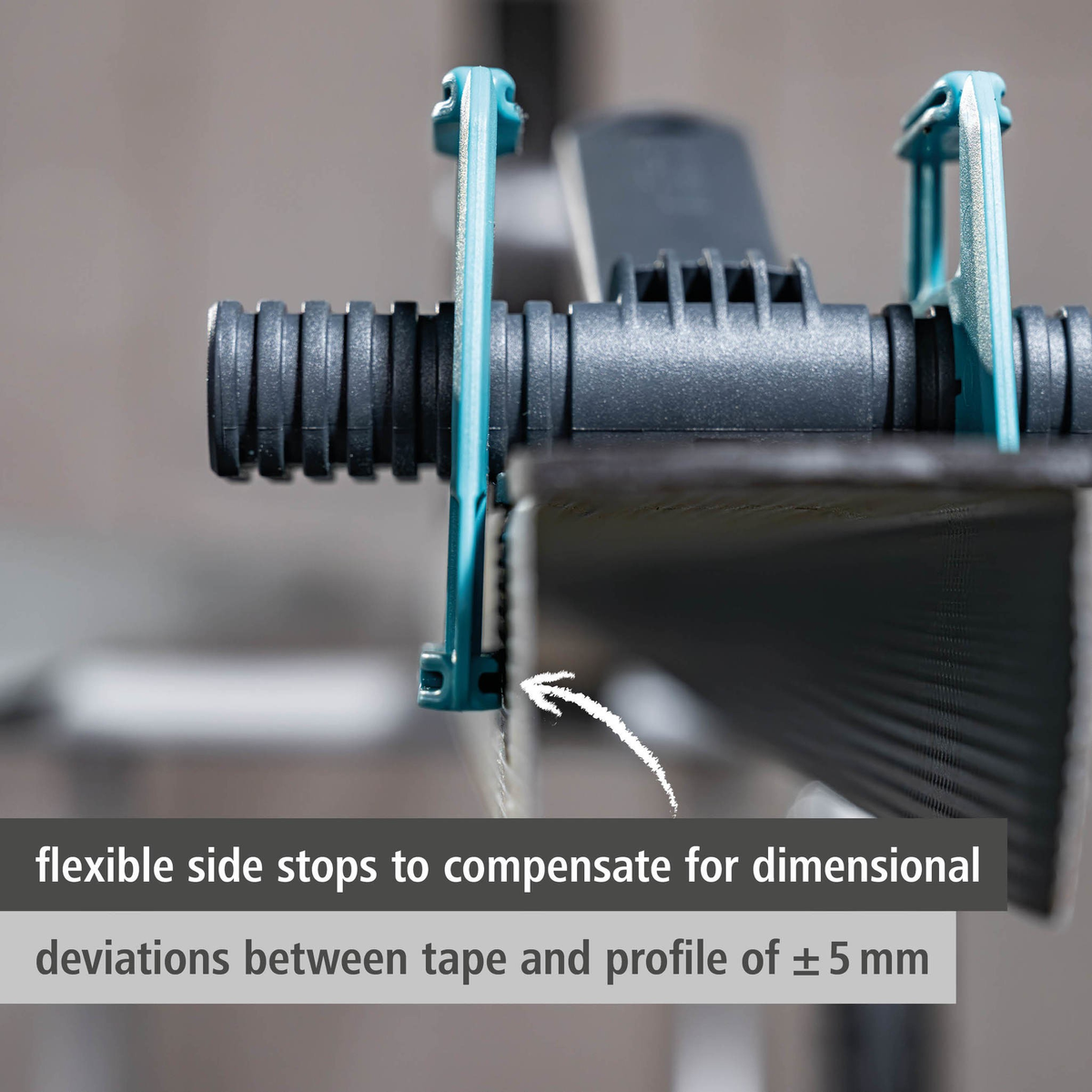 Drywall Installation Aid for Sealing Tapes (en)