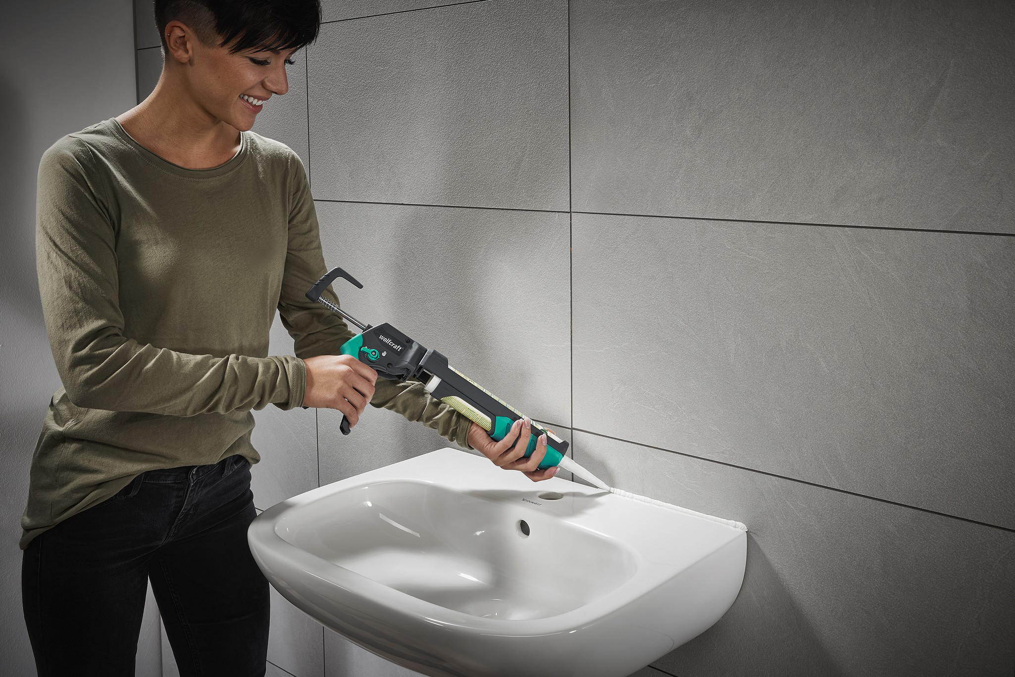 MG 400 Caulking Gun - Image 10