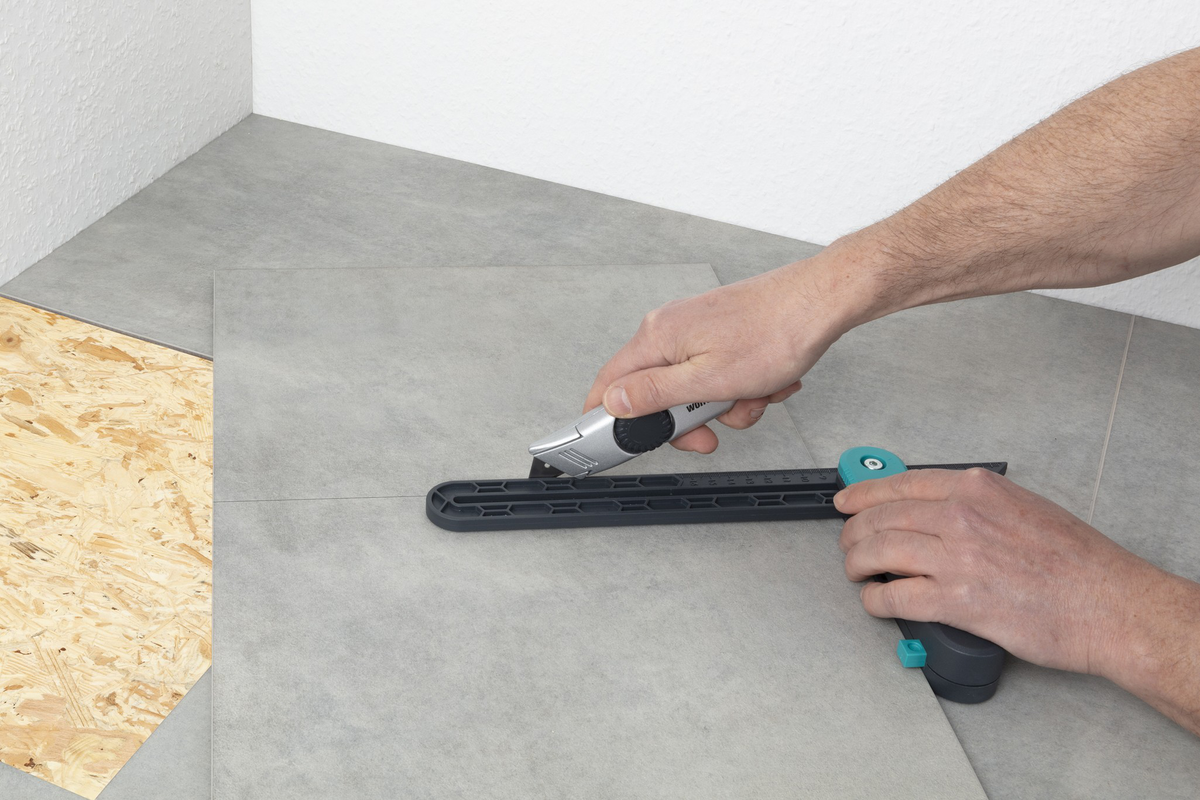 Multi-Purpose Fixed-Blade Knife with Trapezium Blade - Image 2