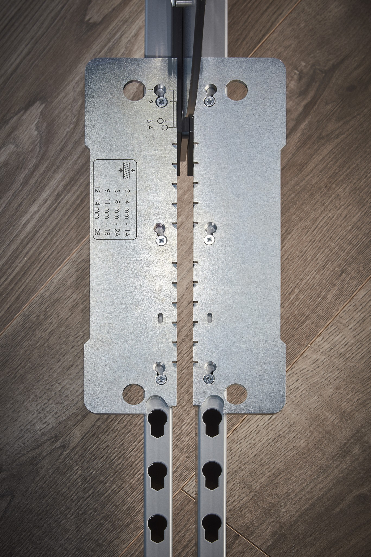 VLC 1000 Vinyl and Laminate Cutter - Image 8