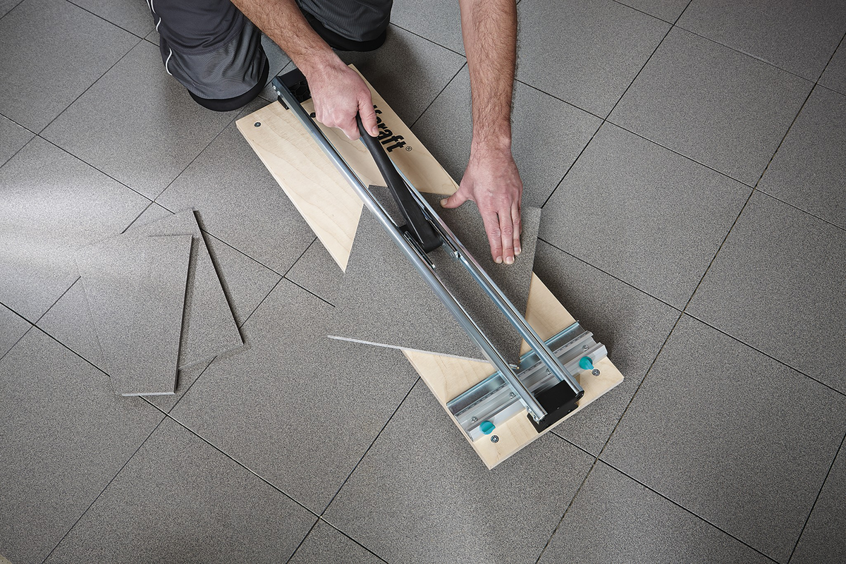 TC 610 W Tile Cutter, base plate made of multiplex