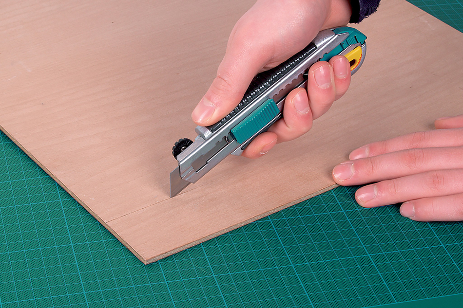 Professional Snap-Off Blade Knife 18 mm - Image 2