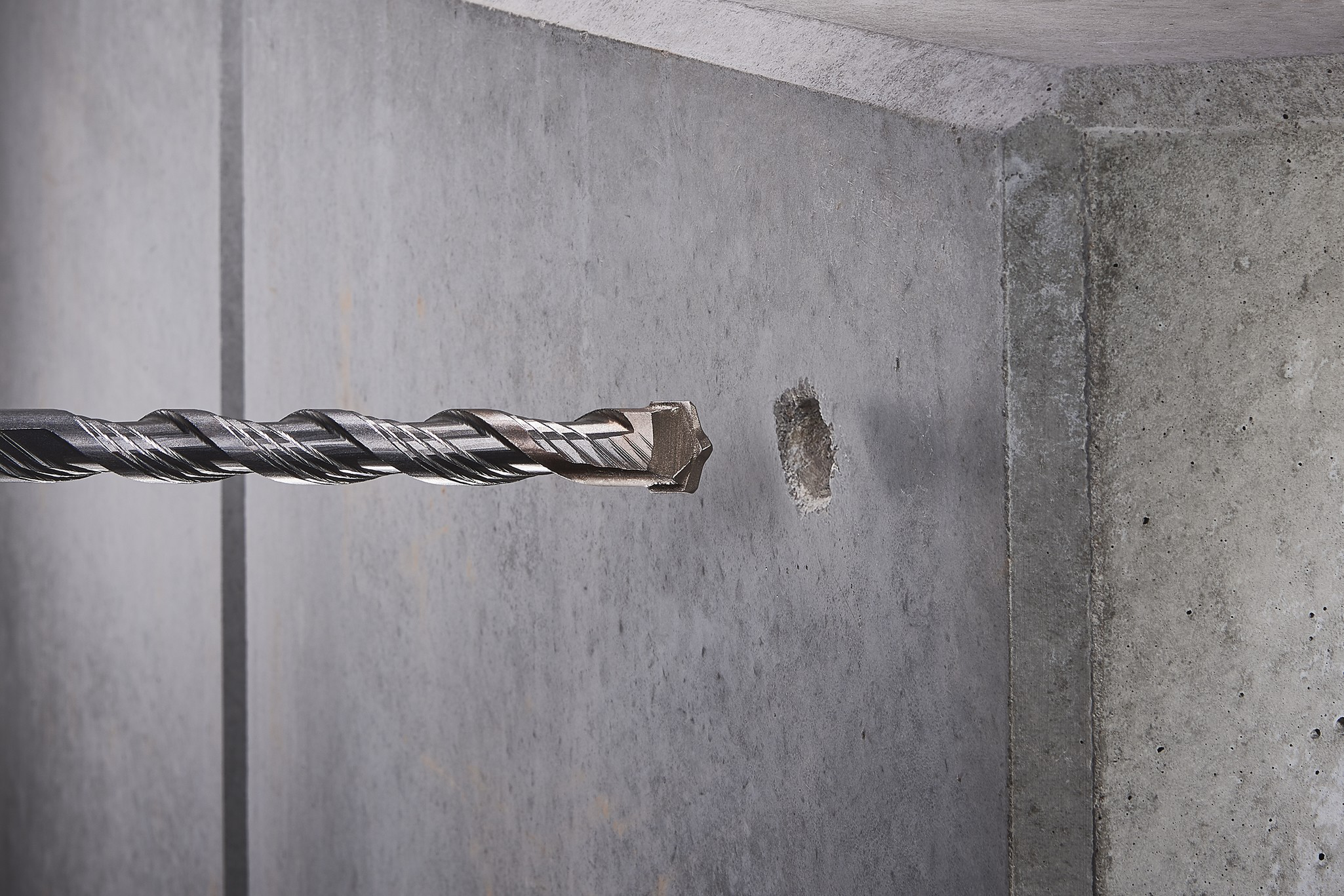 “Professional” Concrete Drill Bit, Tungsten Carbide Tipped, SDS-plus - Image 4