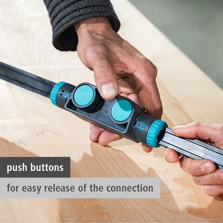 One-Hand Clamp Connector (en)