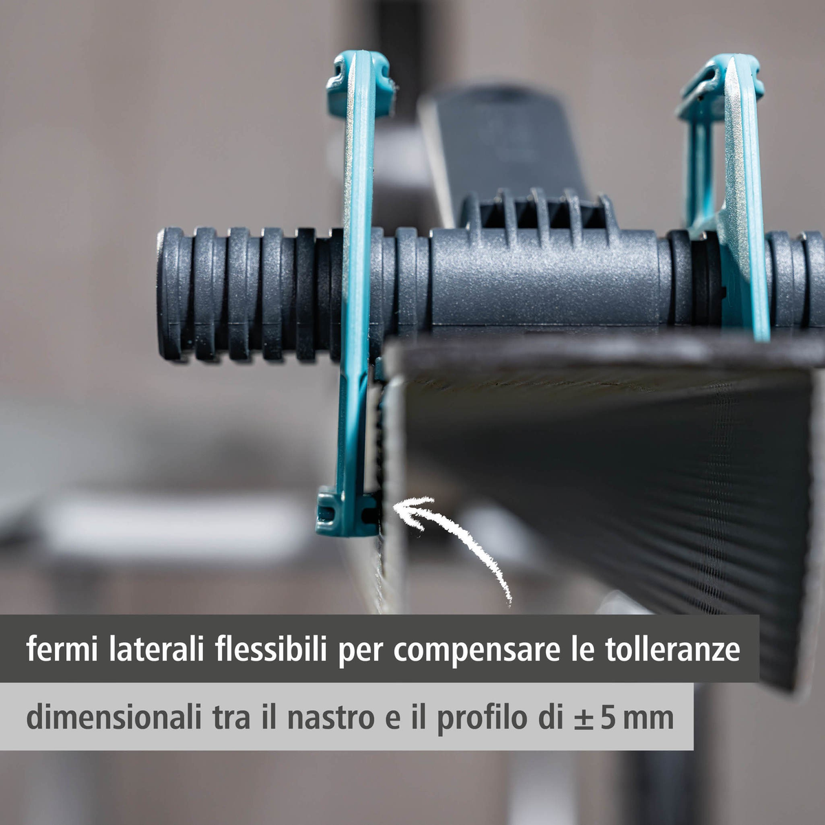 Drywall Installation Aid for Sealing Tapes (it)