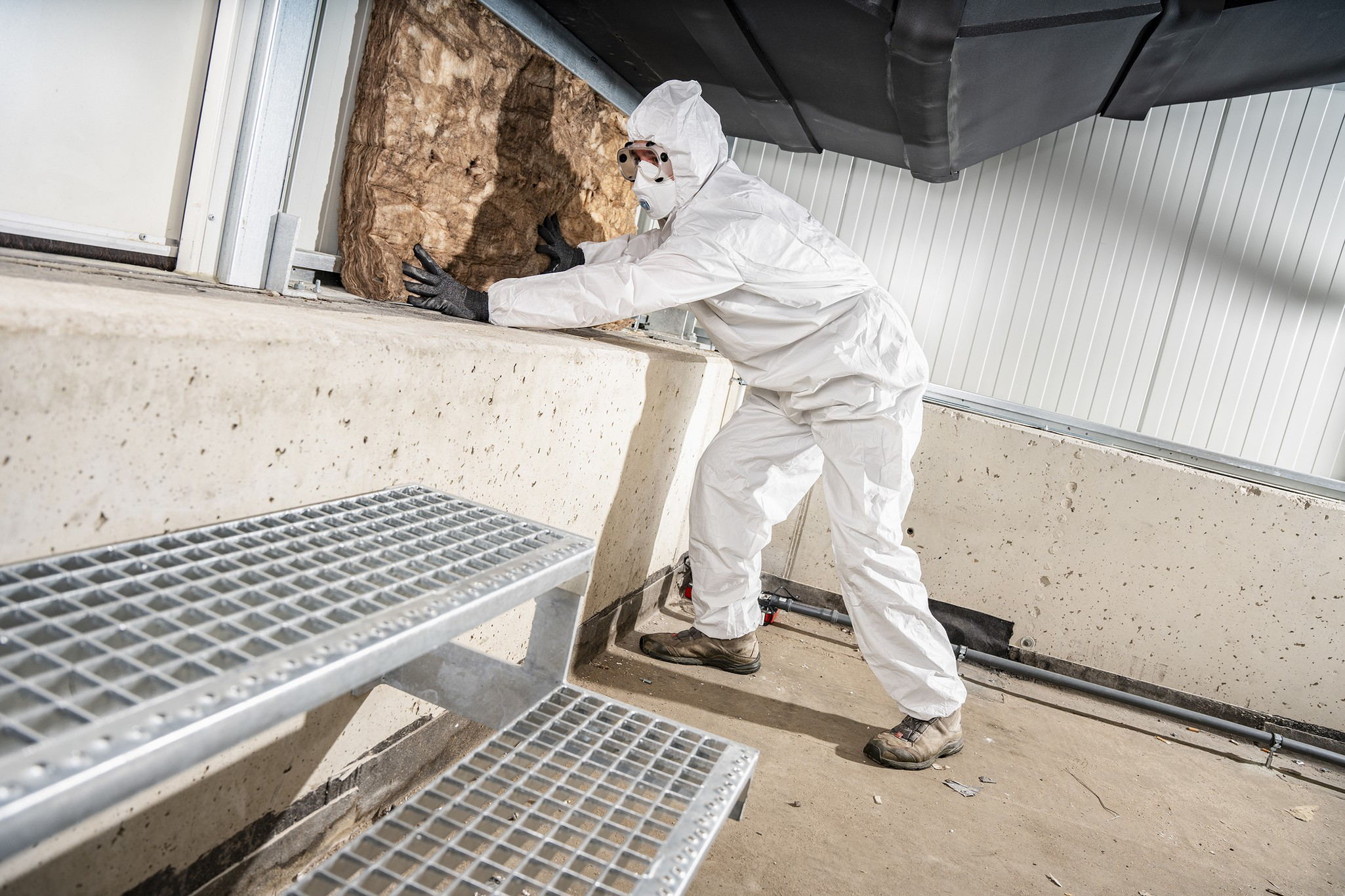 Disposable Coverall with Hood, XXL