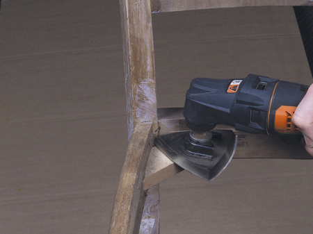 Adhesive Sanding Plate “PRO”, universal receptacle