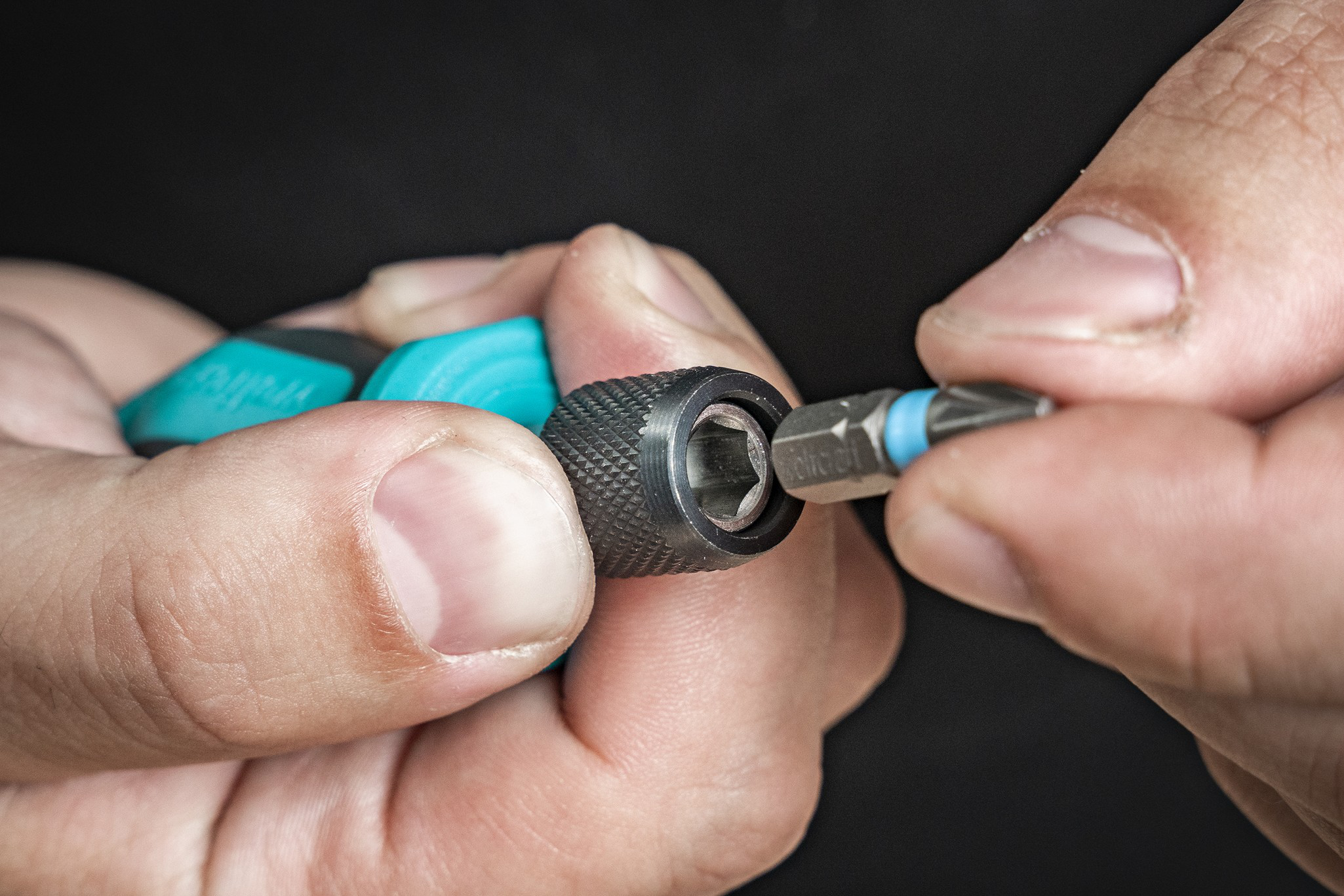 Hand Screwdriver With Bit Socket, Short - Image 7