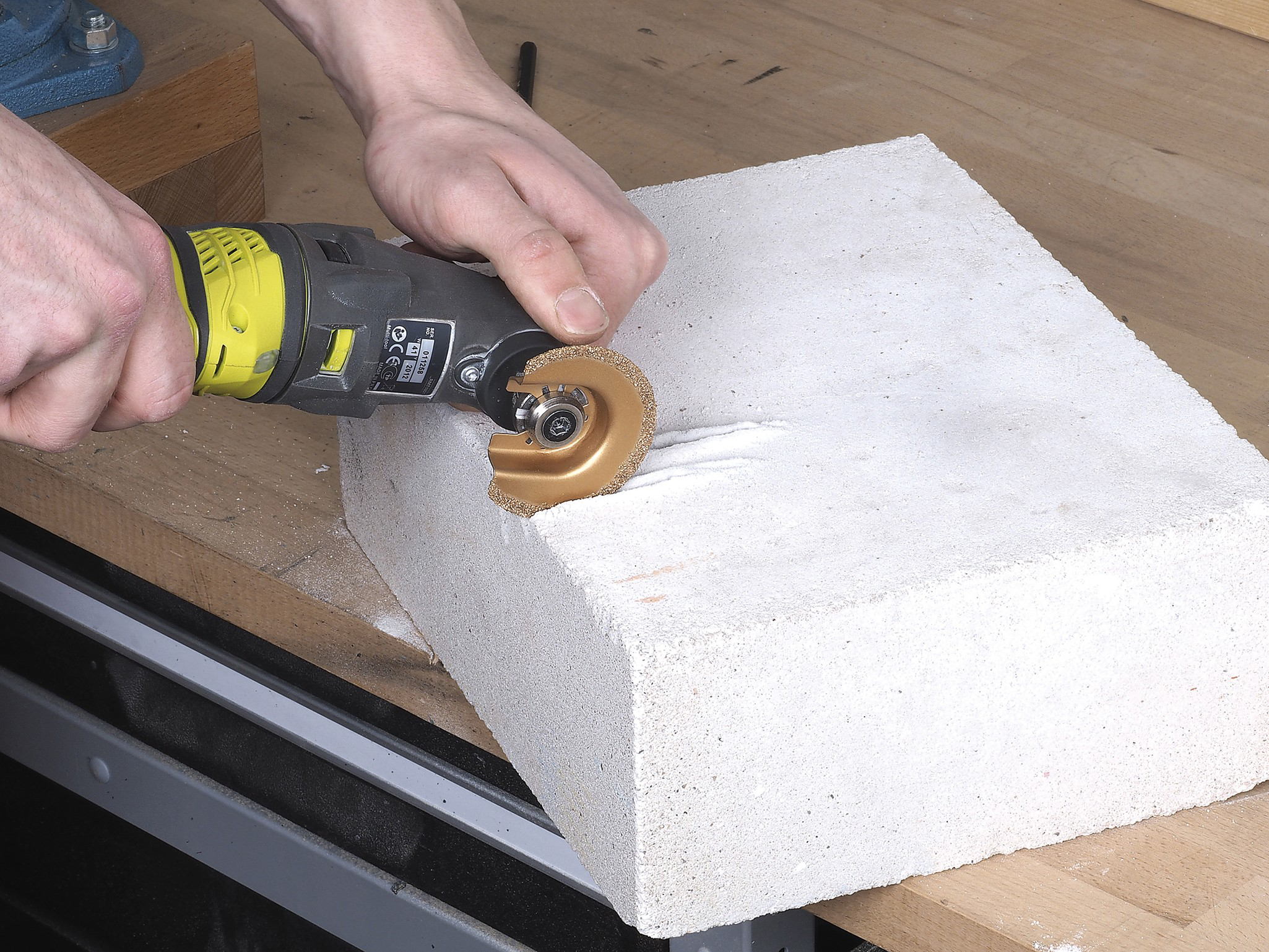 Tungsten Carbide Coated Radial Saw Blade “PRO”, universal receptacle, cement joints, mortar residue, Ø 85 mm