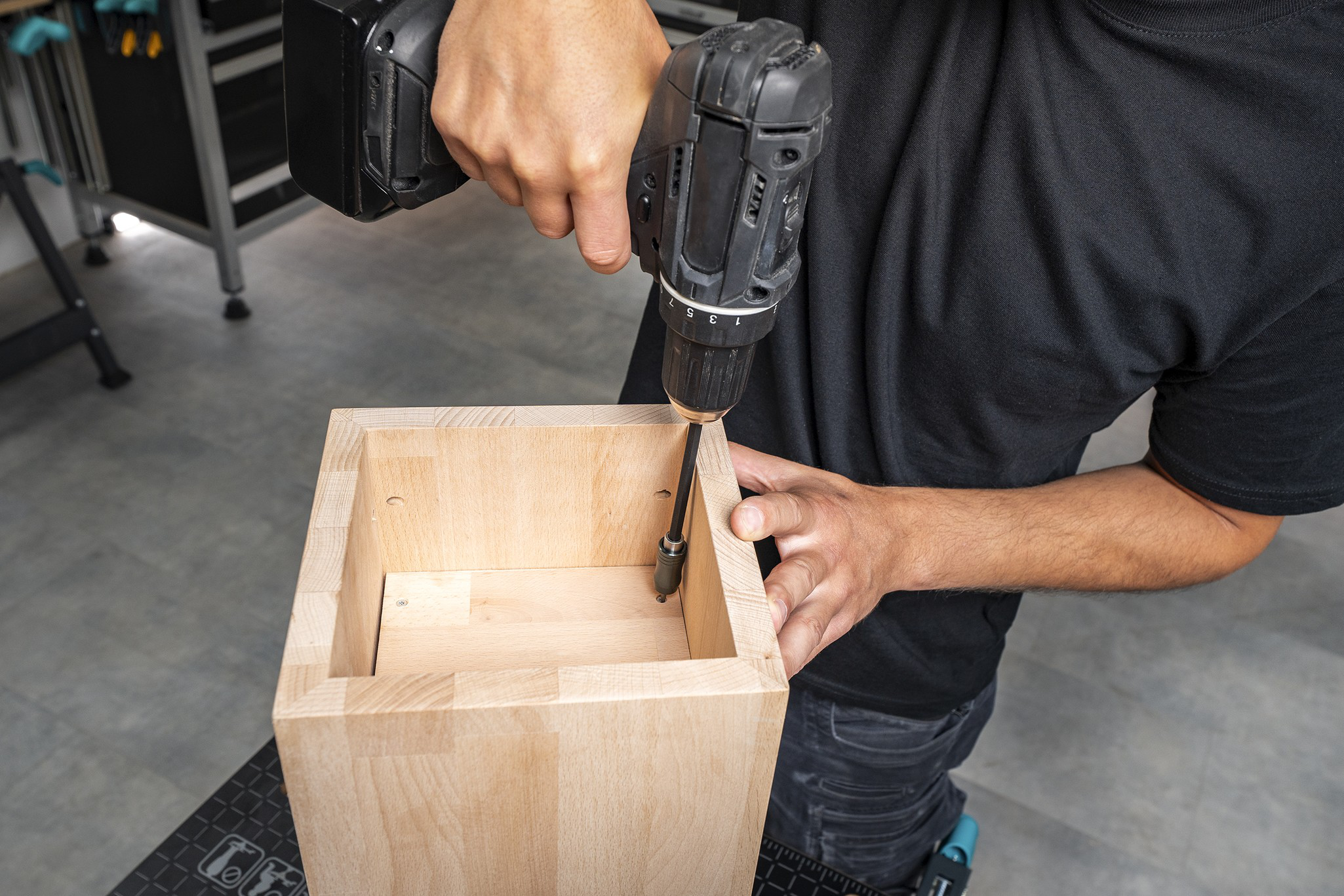 Bit Holder With Extra-Long Shank - Image 5