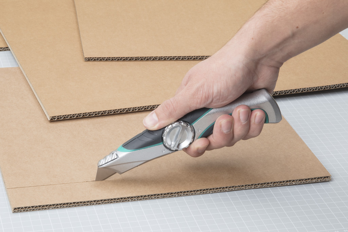 Professional Trapezium Blade Knife with Fixed Blade