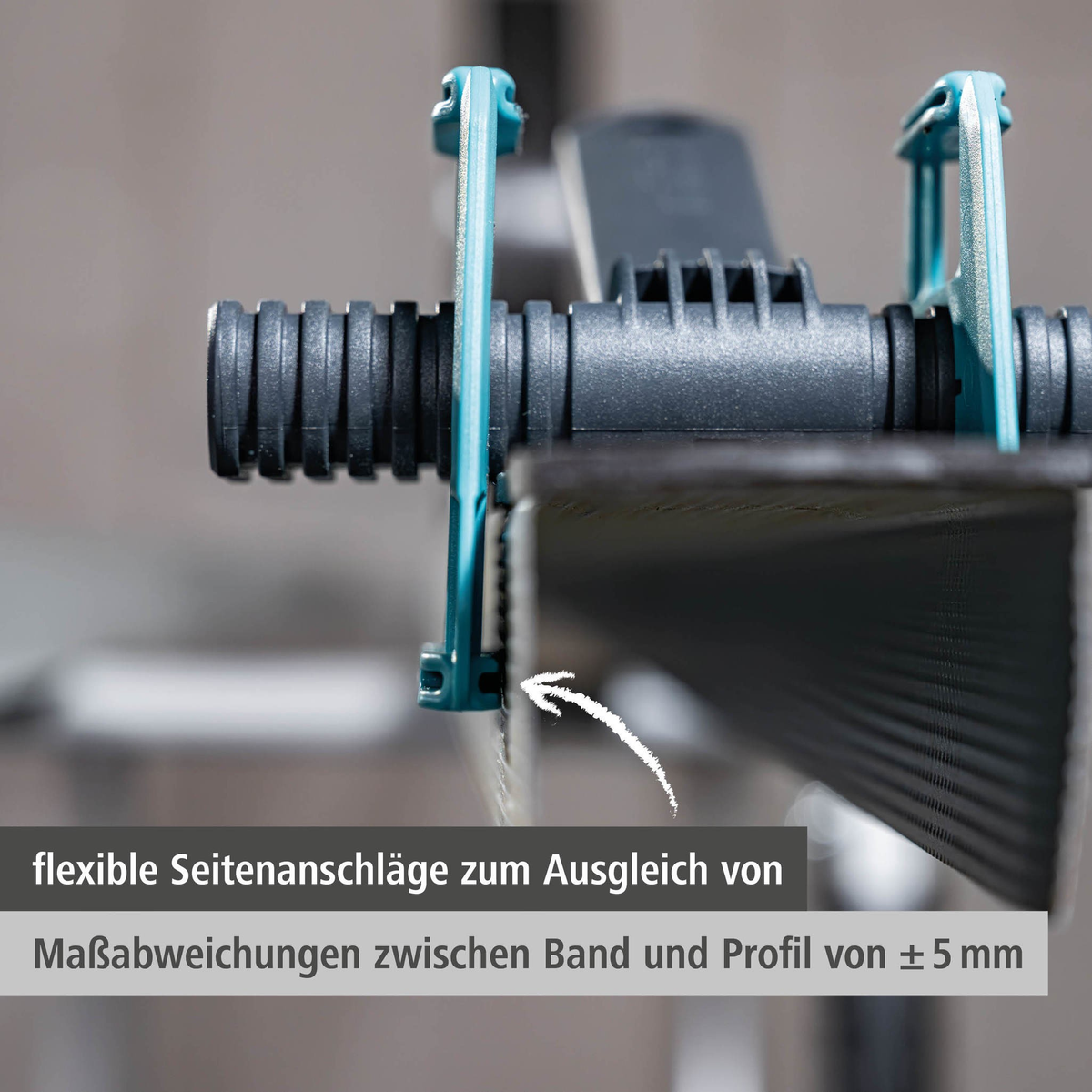 Drywall Installation Aid for Sealing Tapes (de)