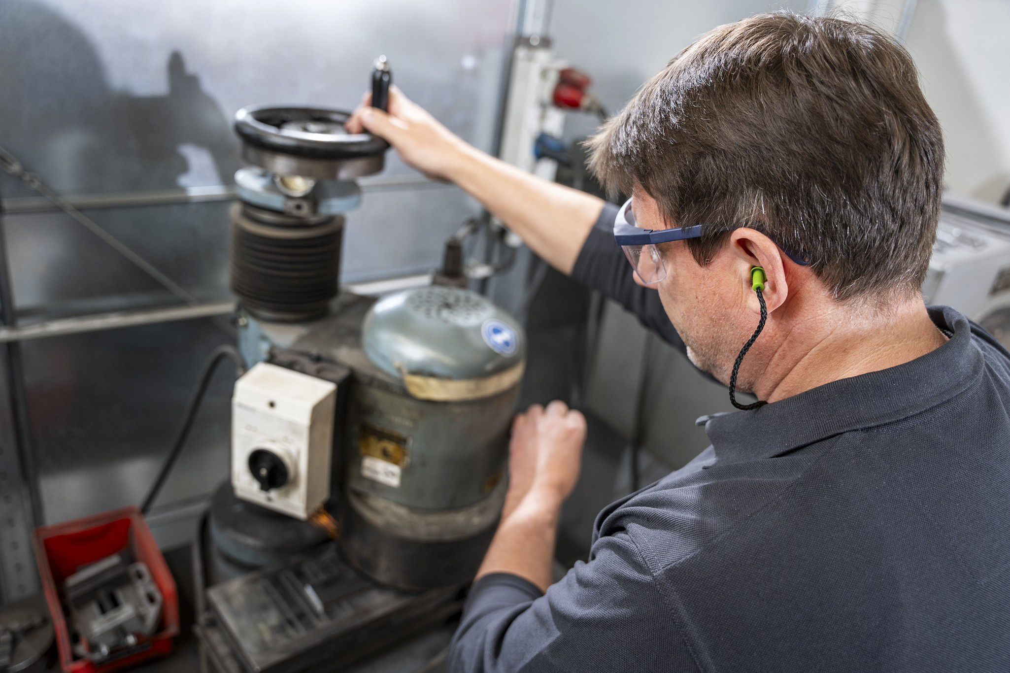 Earplugs with Cord - Image 4