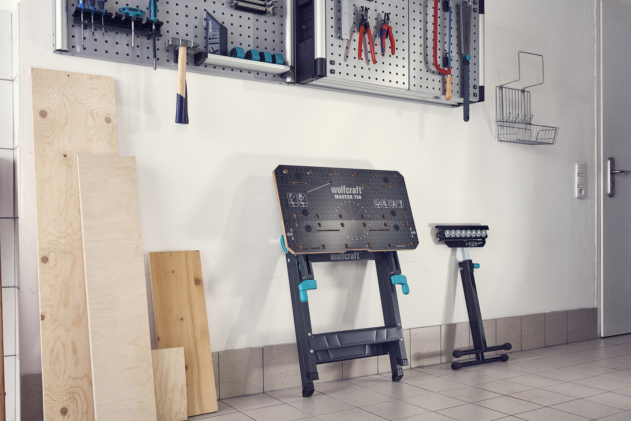 MASTER 750 ERGO Clamping and Machine Table