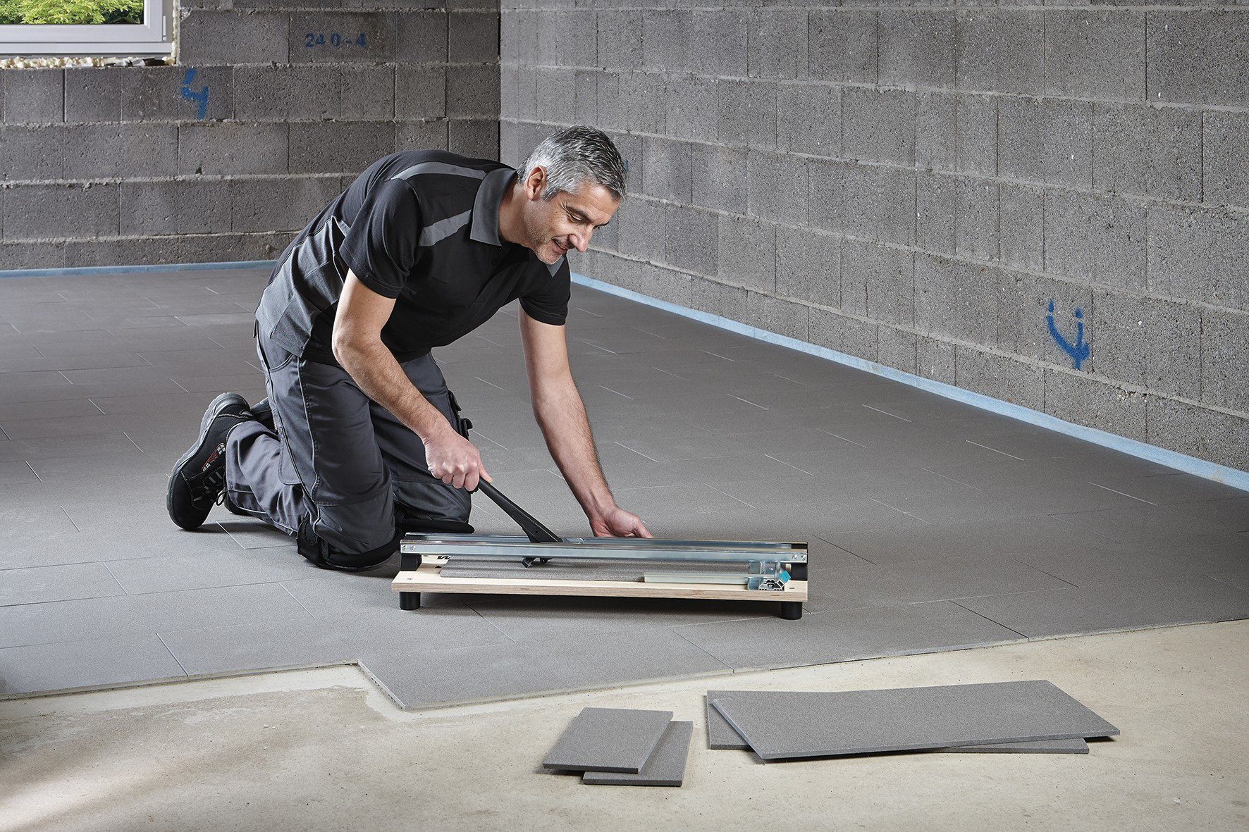 TC 610 W Tile Cutter, base plate made of multiplex