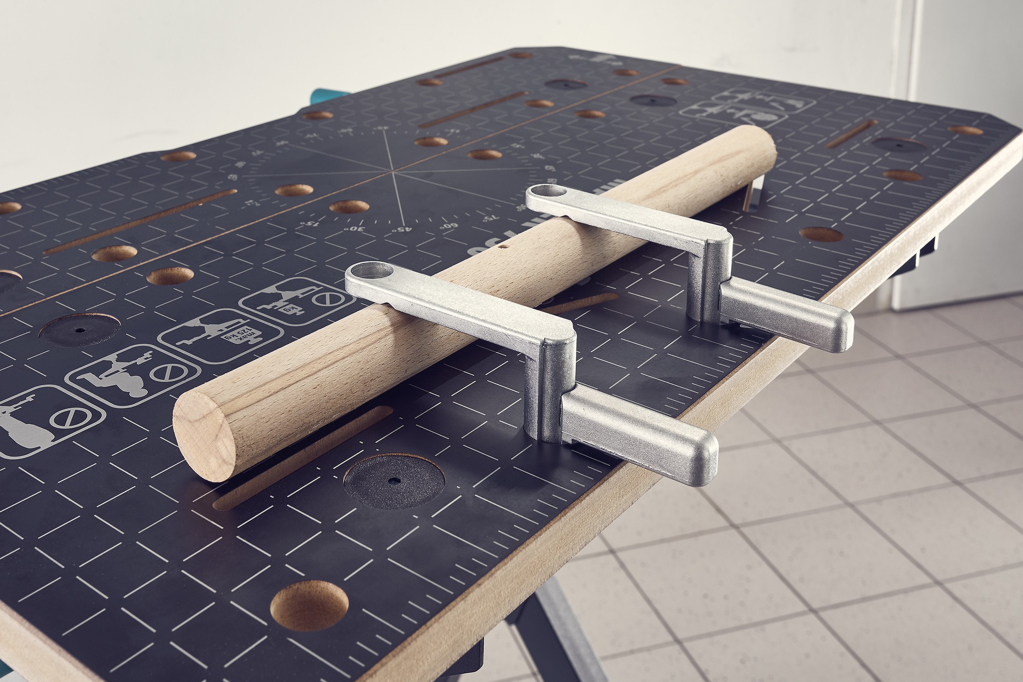 2 quick clamps