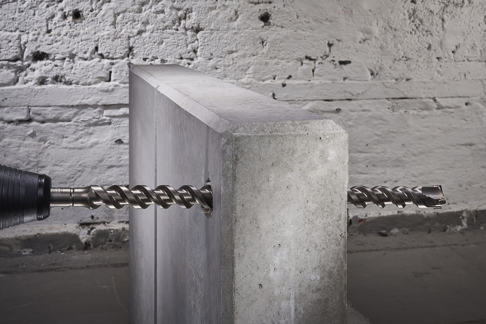“Professional” 4-cut Concrete Drill Bit, Tungsten Carbide Tipped, SDS-max