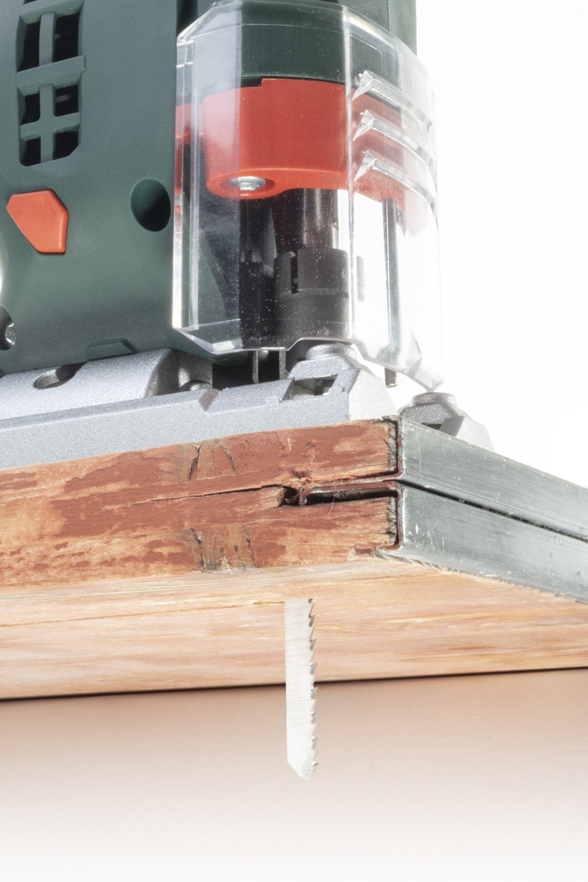 2 BIM Jigsaw Blades, T-shank, wood with nails, clean cut