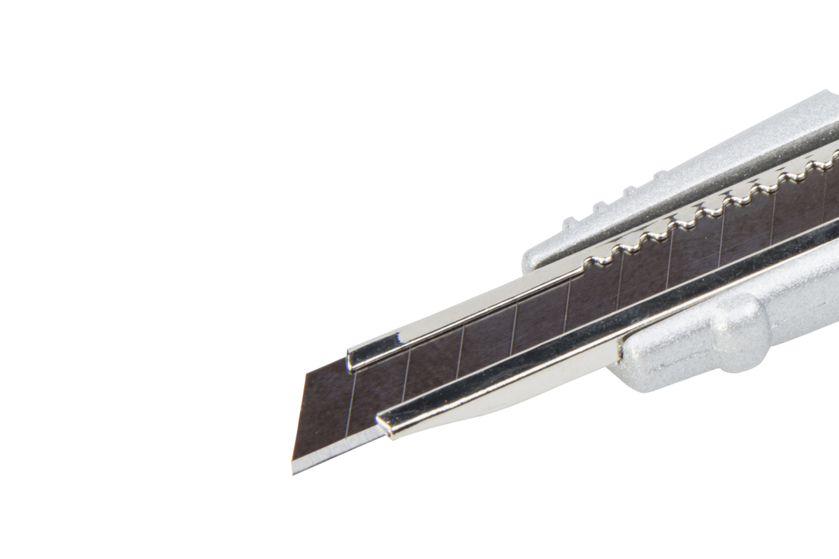 Metal Snap-Off Blade Knife 9 mm with Black “Profi-Sharp” Blade - Image 8