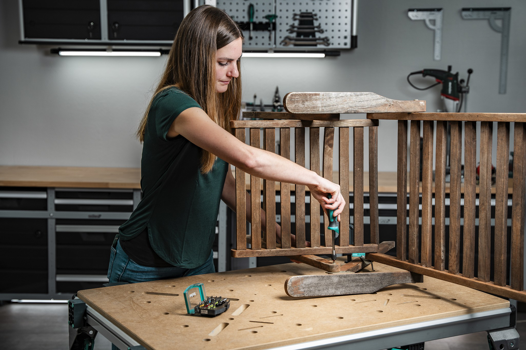 Hand Screwdriver With Bit Socket, Long - Image 5