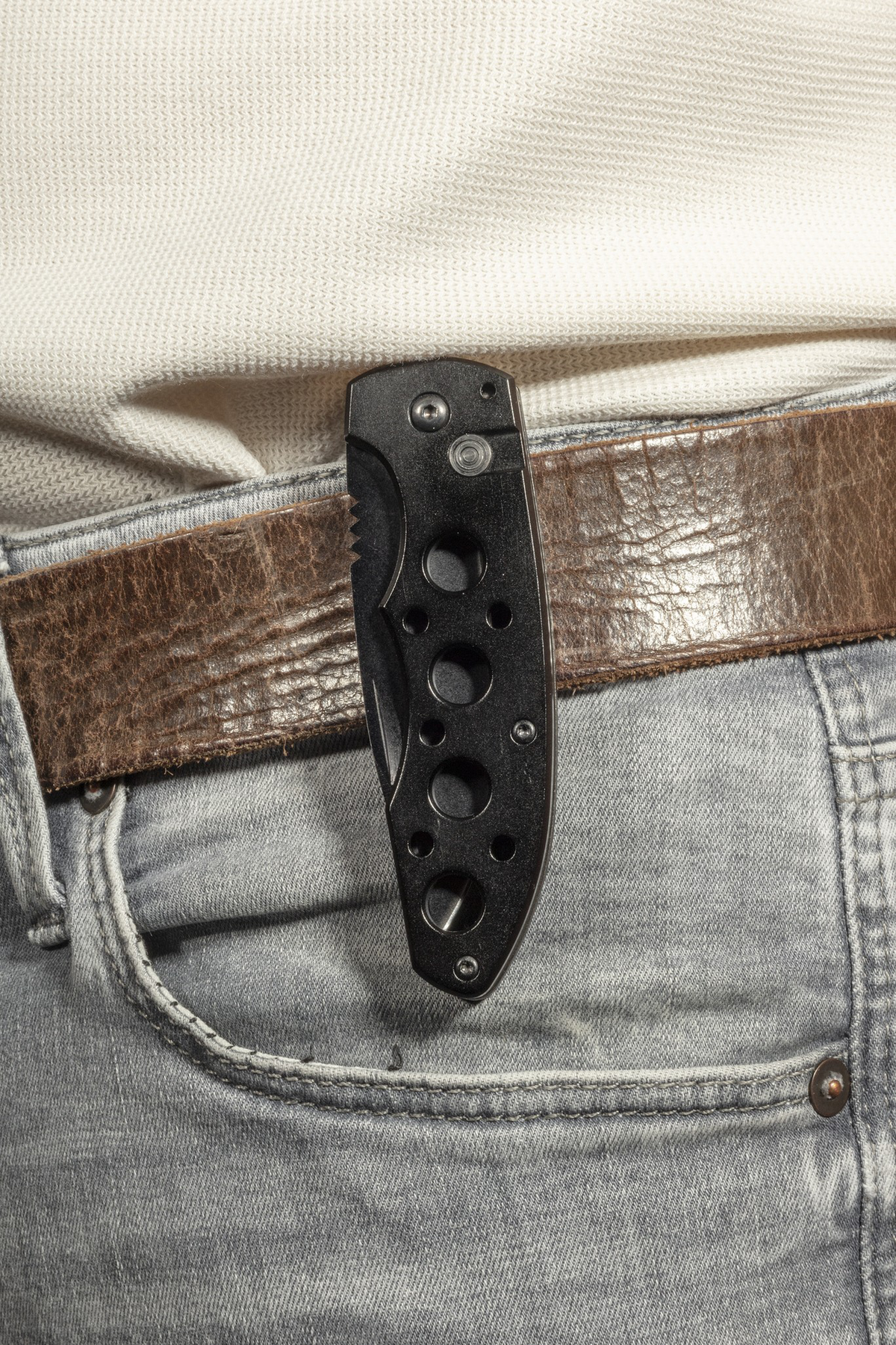 Leisure Knife with Folding, Serrated Blade - Image 5