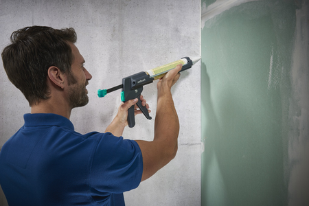MG 600 PRO Caulking Gun