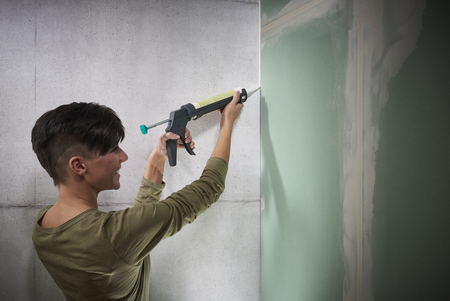 MG 100 Caulking Gun - Image 10