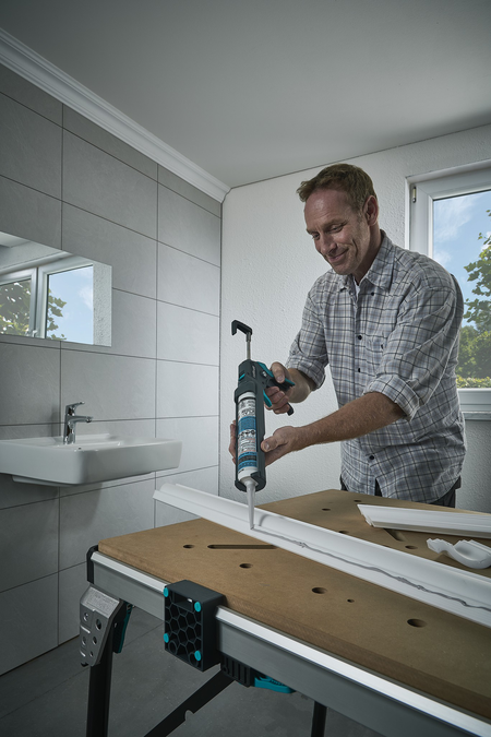 MG 550 Caulking Gun - Image 10