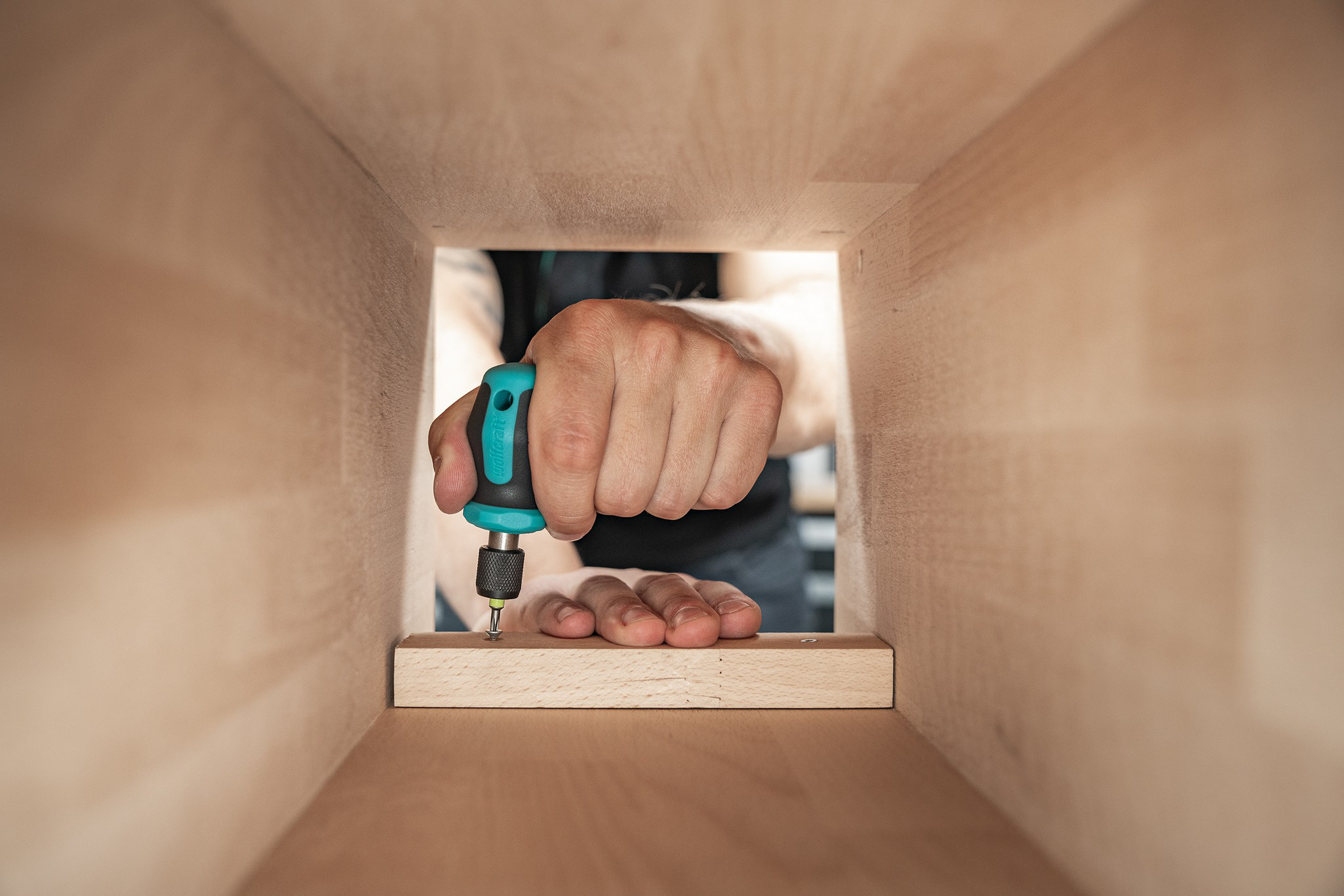 Hand Screwdriver With Bit Socket, Short - Image 4