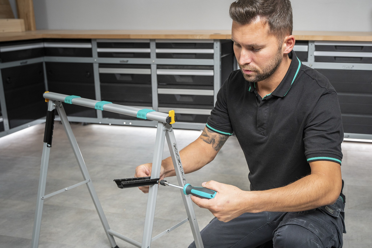 Hand Screwdriver With Bit Socket, Long - Image 4