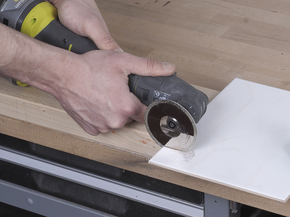 Diamond-Coated Saw Blade “PRO”, universal receptacle, cement joints, mortar residue, Ø 80 mm
