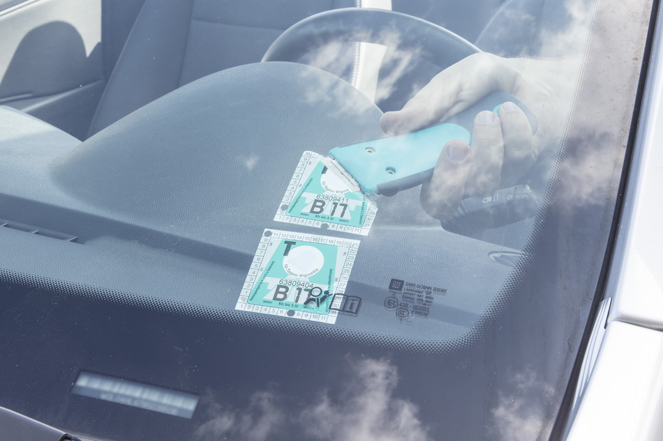 Professional Metal Scraper - Image 3