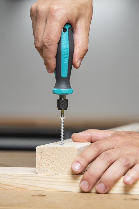 Hand Screwdriver With Bit Socket - Image 3