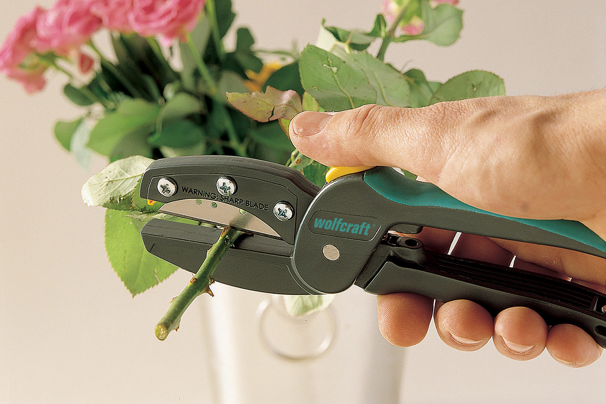 megaCut S All-Purpose Cutter