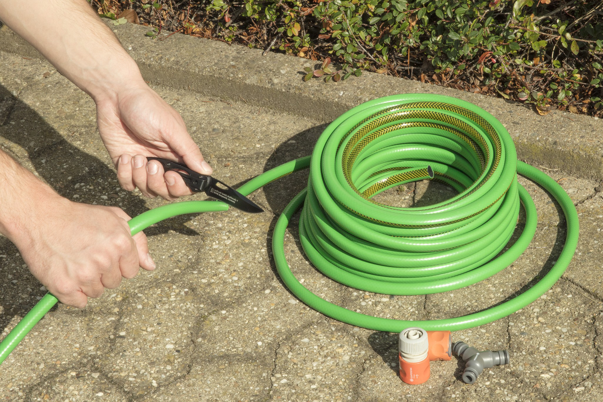 Leisure Knife with Folding, Smooth Blade - Image 4